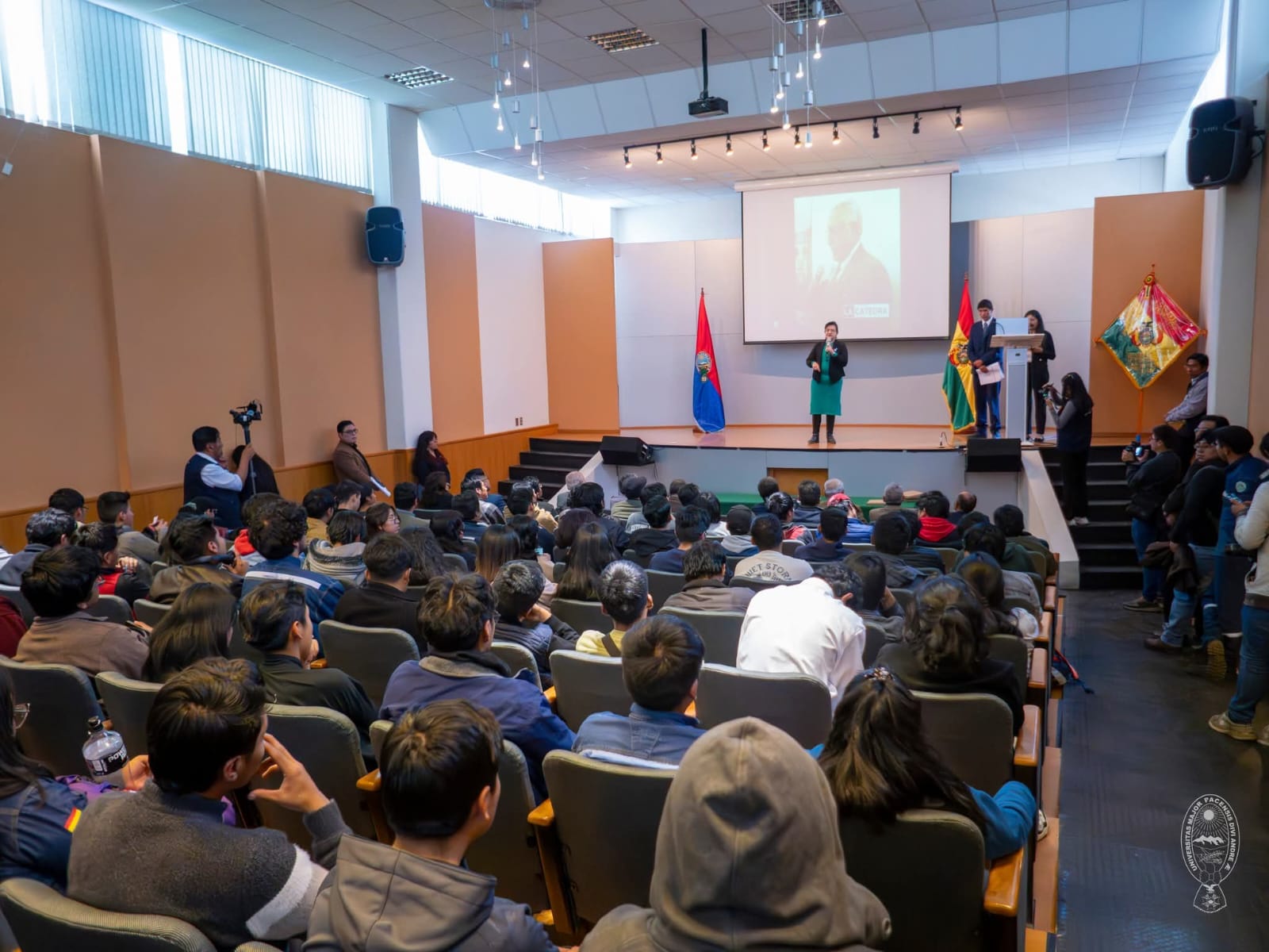 UMSA rinde homenaje a destacados ingenieros en el marco del TINKUNA 2026